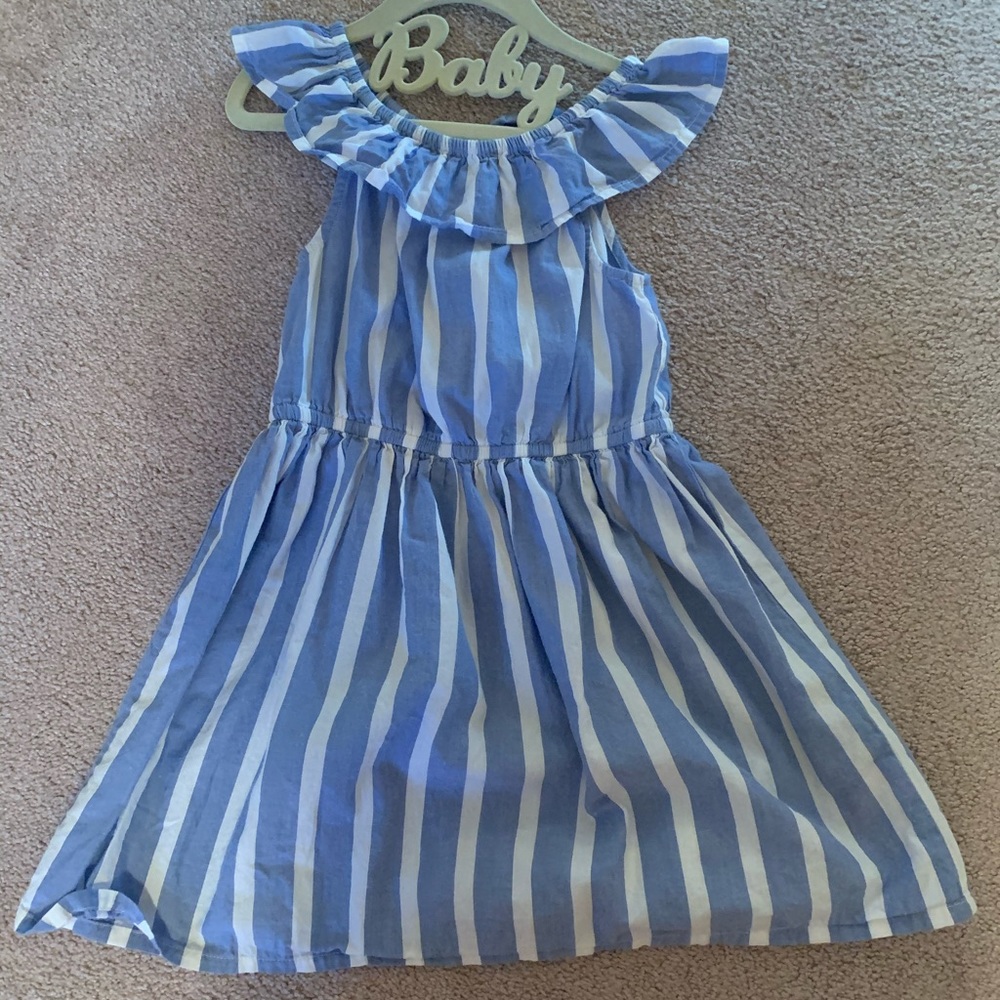 Little girls off the shoulder dress, size 5-6